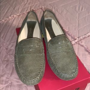 slip on’s